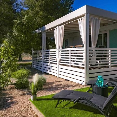 M&L Mobile Home Jezera Bagian luar foto