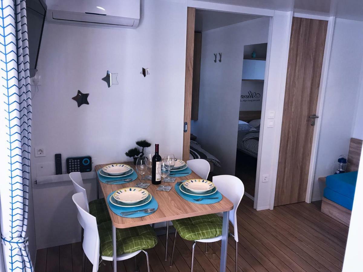 M&L Mobile Home Jezera Bagian luar foto